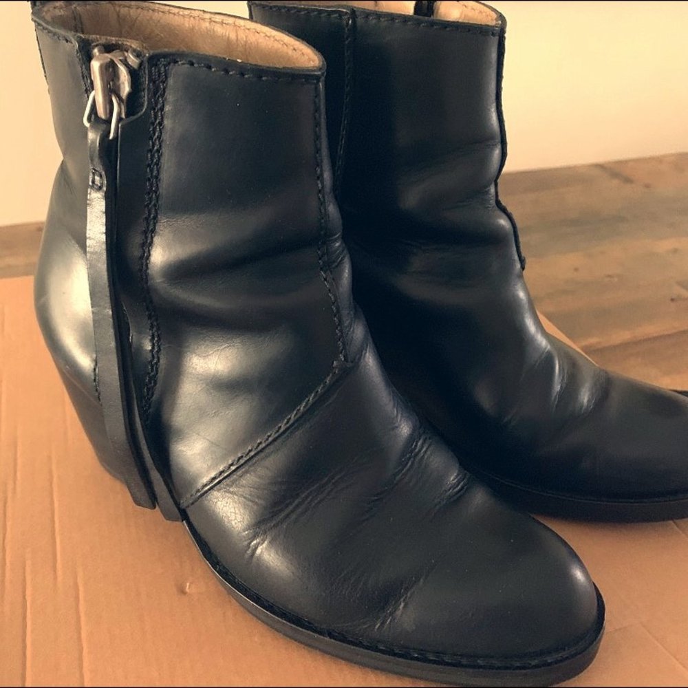 ACNE STUDIOS Pistol leather ankle boots
